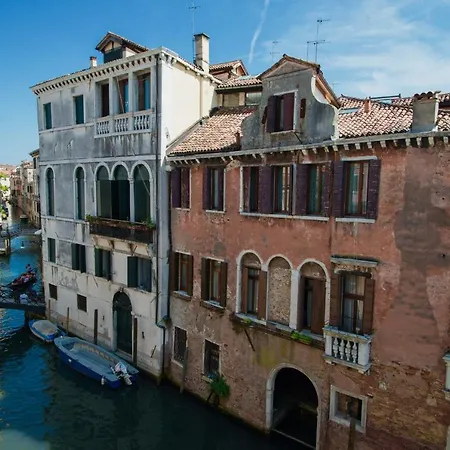 Ca Zulian Amazing Canal View Apartment Veneza Exterior foto