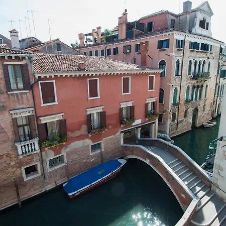 Ca Zulian Amazing Canal View Apartment Veneza Exterior foto